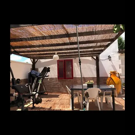 Casa Vacanza Diego Disponibile Con Vasto Giardino Posto Auto *